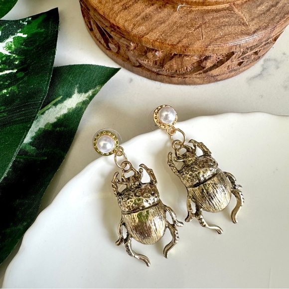 Jewelry - 2/$30🌵 Gold Baroque Scarab Beetle Cicada Earrings Faux Pearl Jewelry Gift NEW